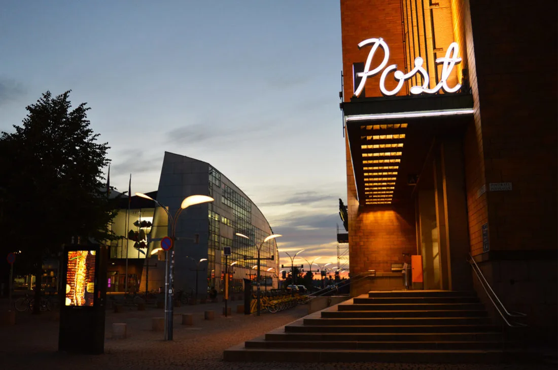 Post Helsinki at sunset | Our Gay Couple City Weekend Helsinki © Coupleofmen.com