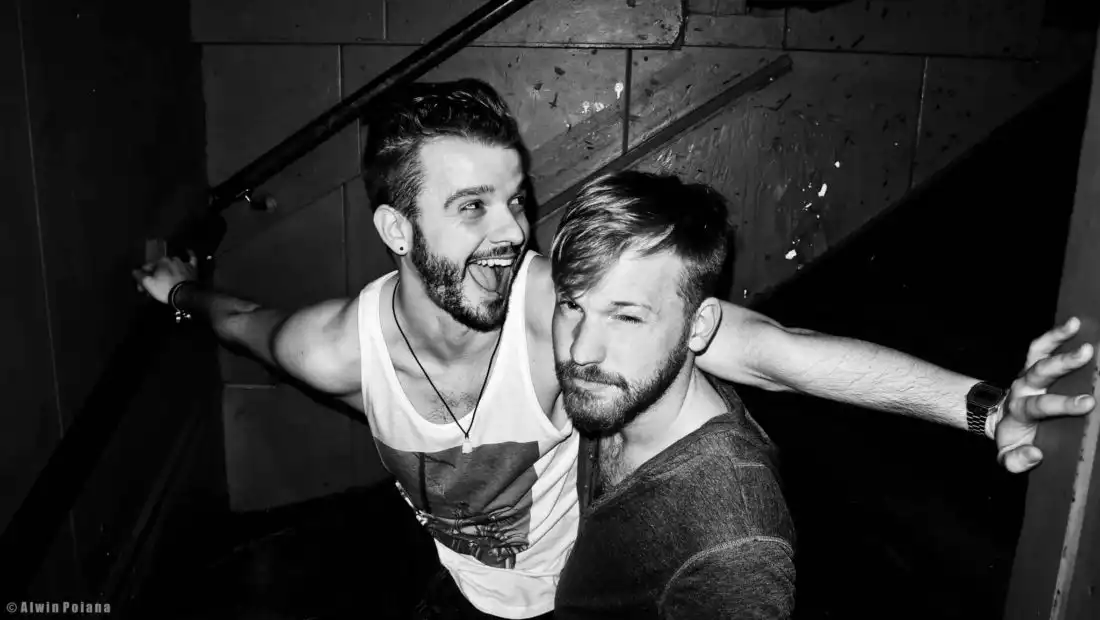 Gay Night Life out in Amsterdam | Gay Couple City Weekend Amsterdam Netherlands © CoupleofMen.com