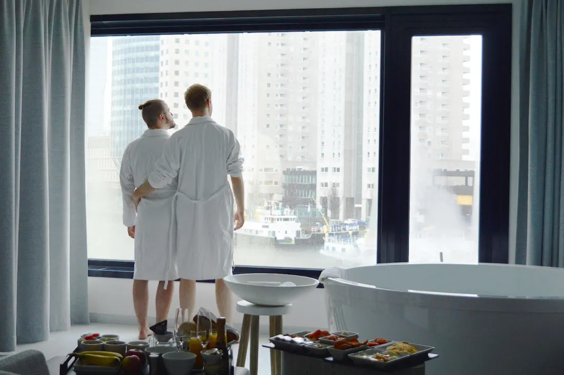 What a view out of our hotel room | Mainport Hotel Rotterdam Gay-Friendly © CoupleofMen.com
