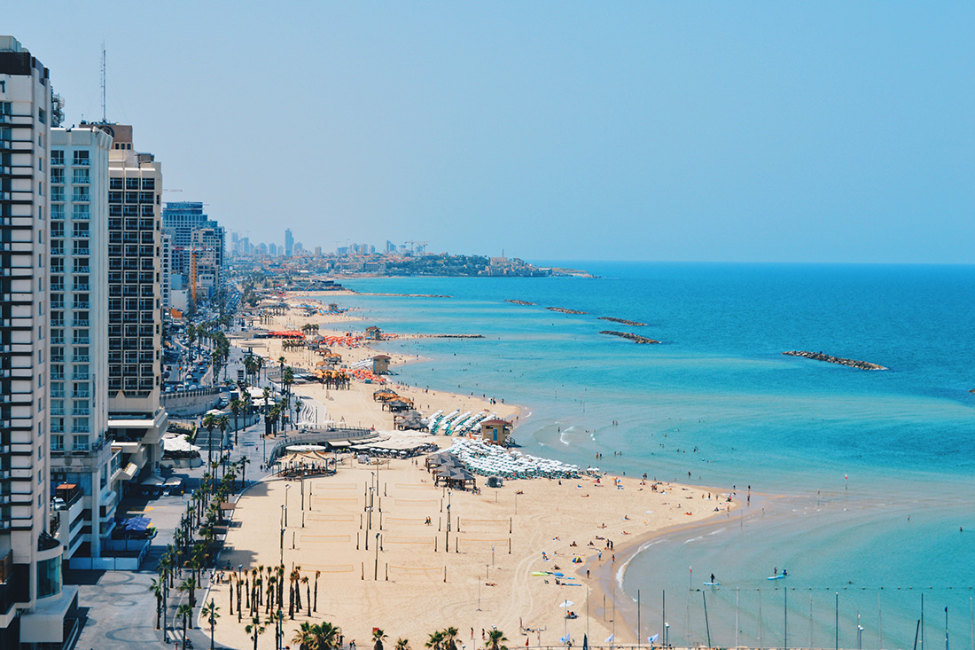 View of the long white beaches of Tel Aviv from the rooftop © CoupleofMen.com