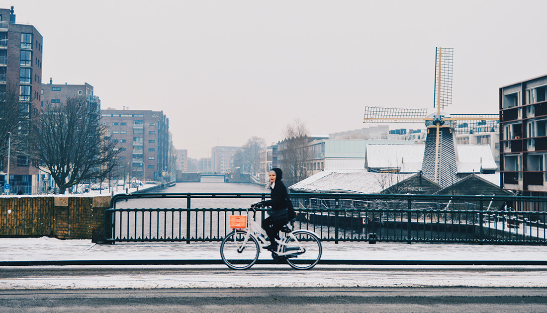 Snow in Amsterdam: Our Dutch Winter Day in the capital of The Netherlands | © CoupleofMen.com