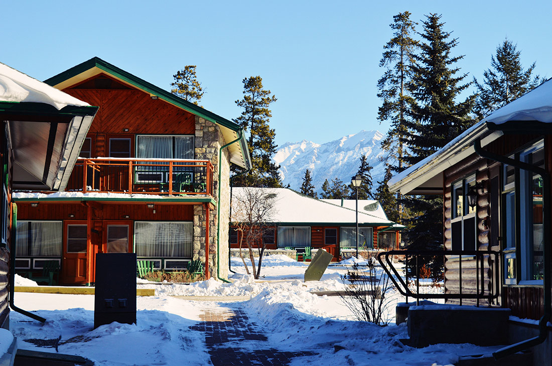 Staying with a view over the Rockies at Jasper National Park Lodge Alberta Canada Gay-friendly Hotel © CoupleofMen.com