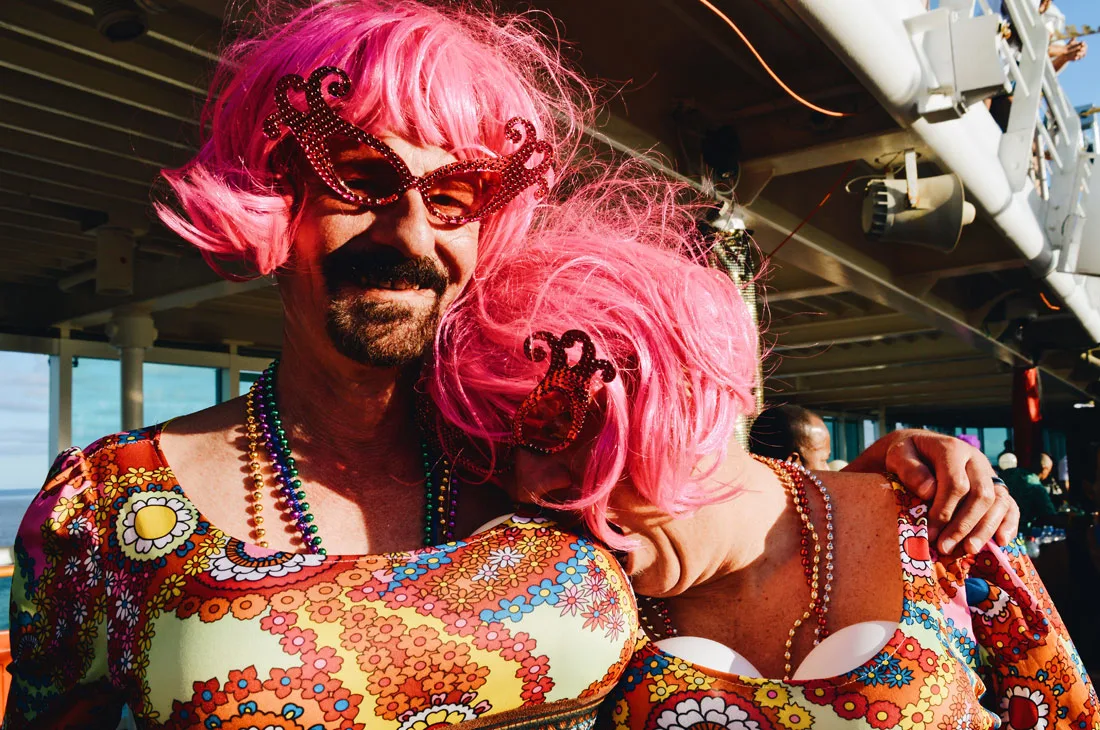 Gay Couple Partner Dresses | Disco T-Dance Party The Cruise 2017 © CoupleofMen.com
