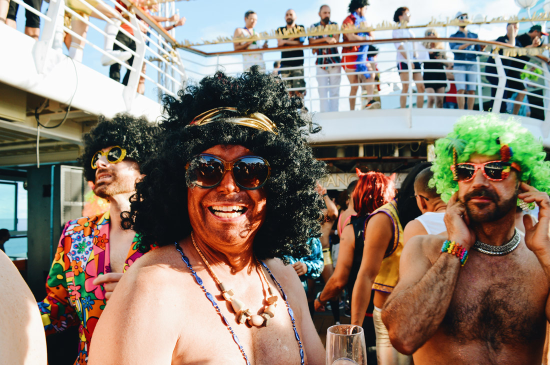 Definitely a red smile! | Disco T-Dance Party The Cruise 2017 © CoupleofMen.com