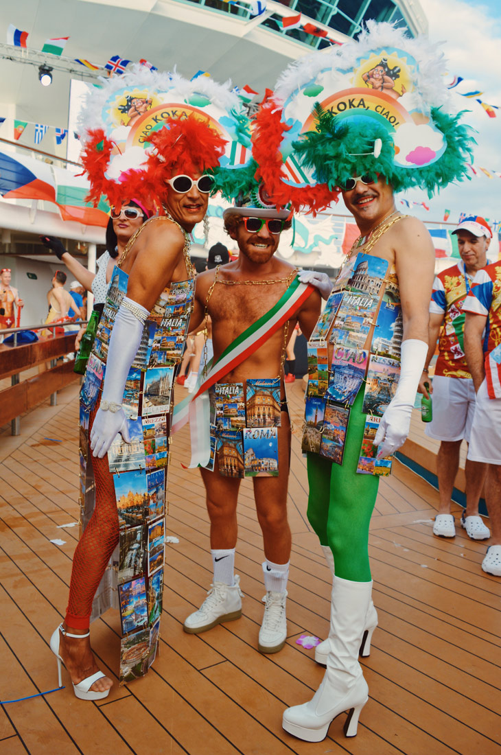 Every year again: The costumes of the wonderful Italians | Where are you from Party The Cruise 2017 © CoupleofMen.com