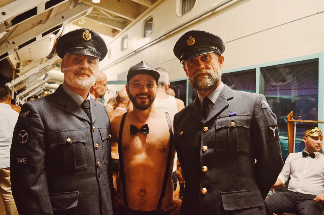 Gala nights with Karl and two captains from London © CoupleofMen.com