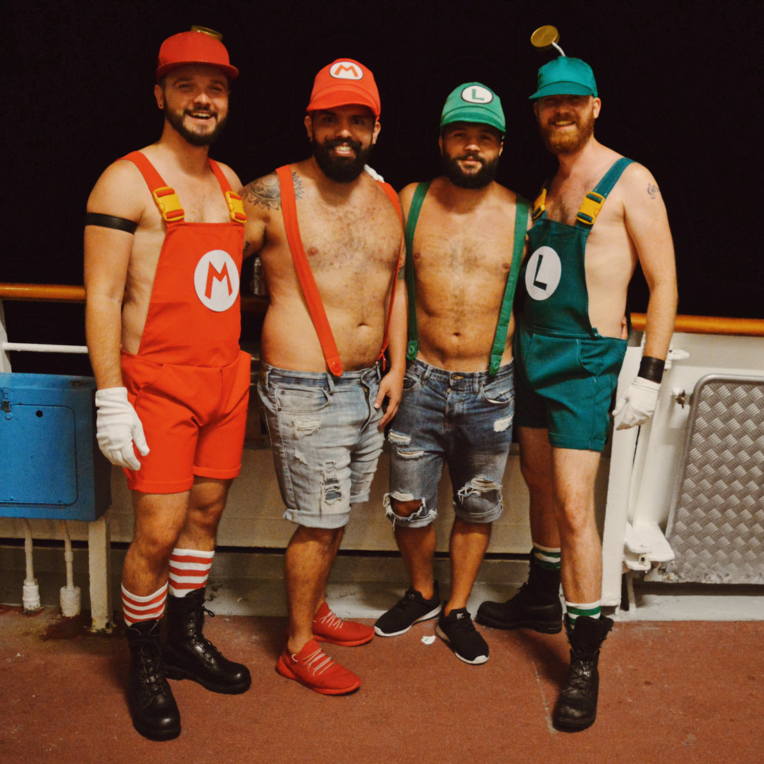 Making new friends from Costa Rica: Super Mario Brothers! © CoupleofMen.com
