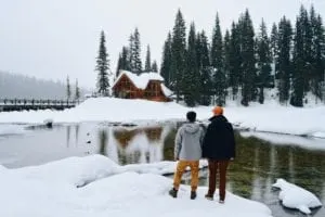 Emerald Lake Lodge gay-friendly accommodation in Yoho National Park, British Columbia, Canada © Coupleofmen.com