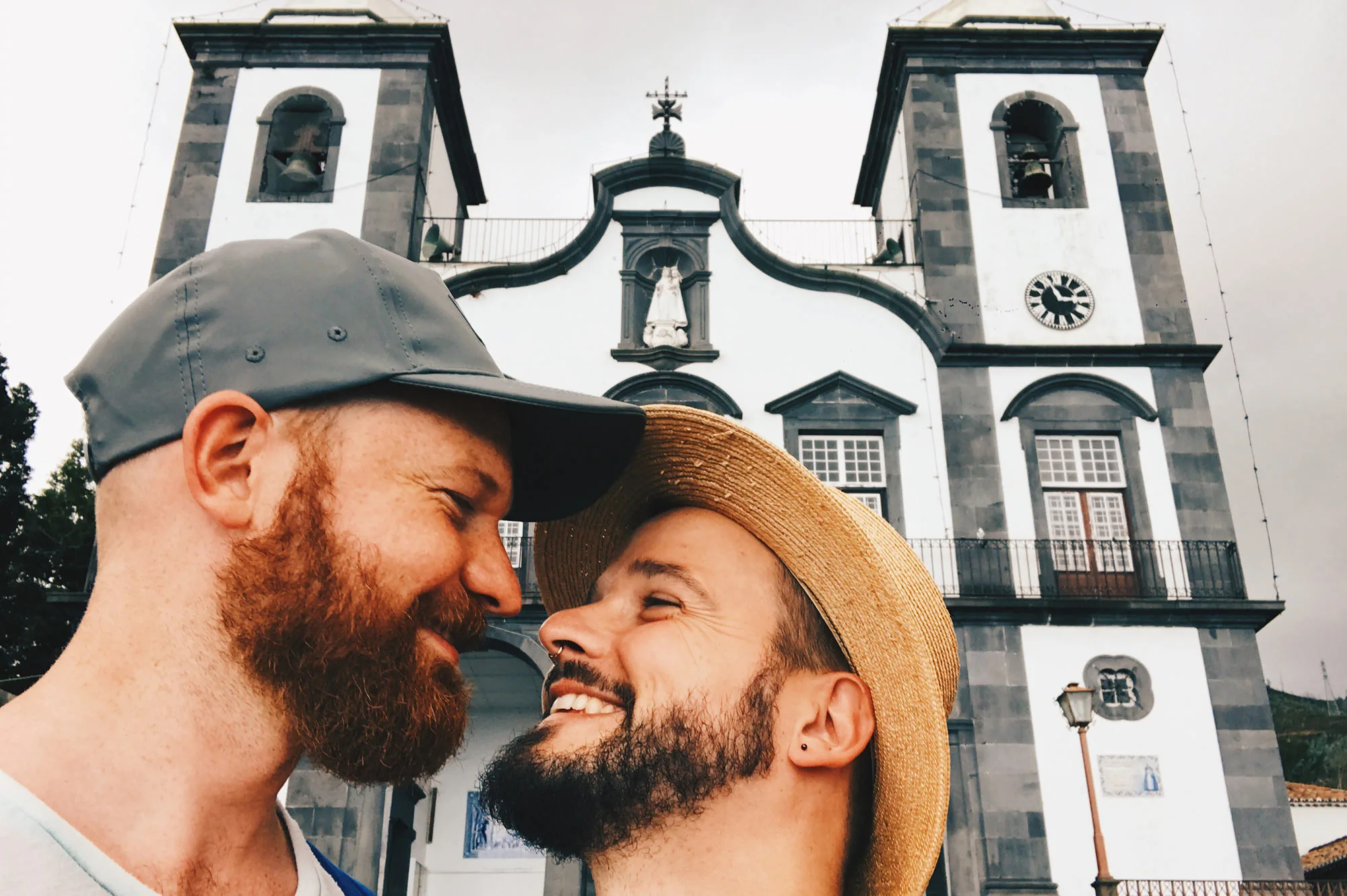 Gay Couple Travel Year 2017 © Coupleofmen.com