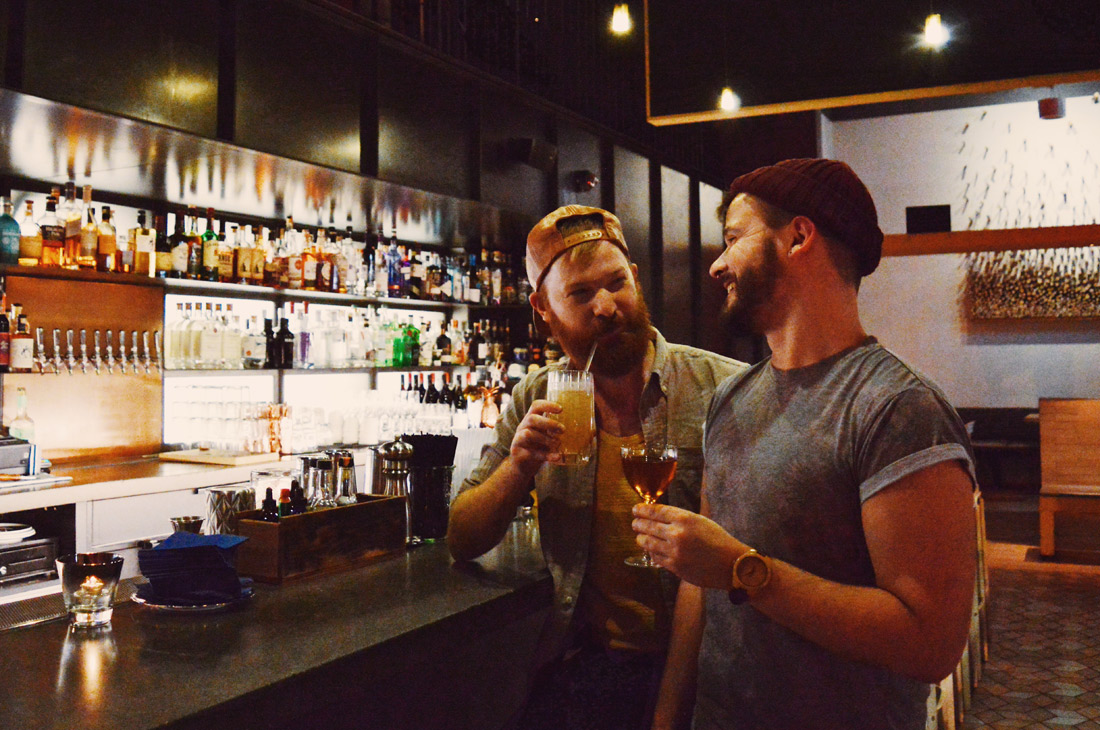 10 Best Gay-friendly Restaurants in Vancouver Schwulenfreundliche Restaurants Vancouver Schwulenfreundliche Restaurants Vancouver Cheers with one of the delicious handcrafted cocktails at Juniper | Gay-friendly Restaurants Vancouver © Coupleofmen.com