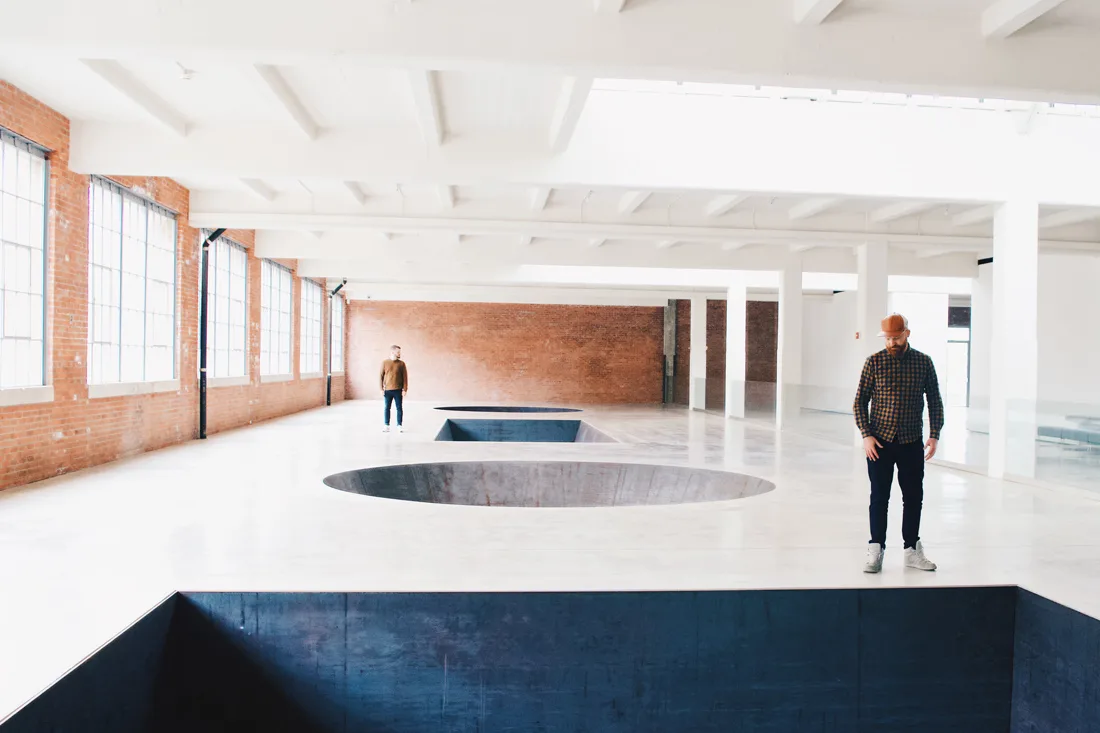 Gay Reise Dutchess County We were able to go behind the glass to admire the gigantic art pieces by Michael Heizer from closeby © Coupleofmen.com
