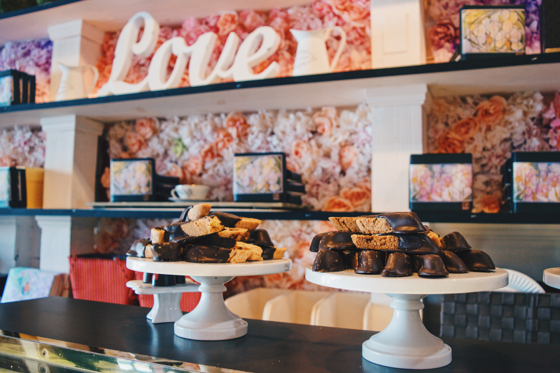 The best organic chocolate bars and fine delectable chocolate creations at Oliver Kita Chocolates in Rhinebeck © Coupleofmen.com