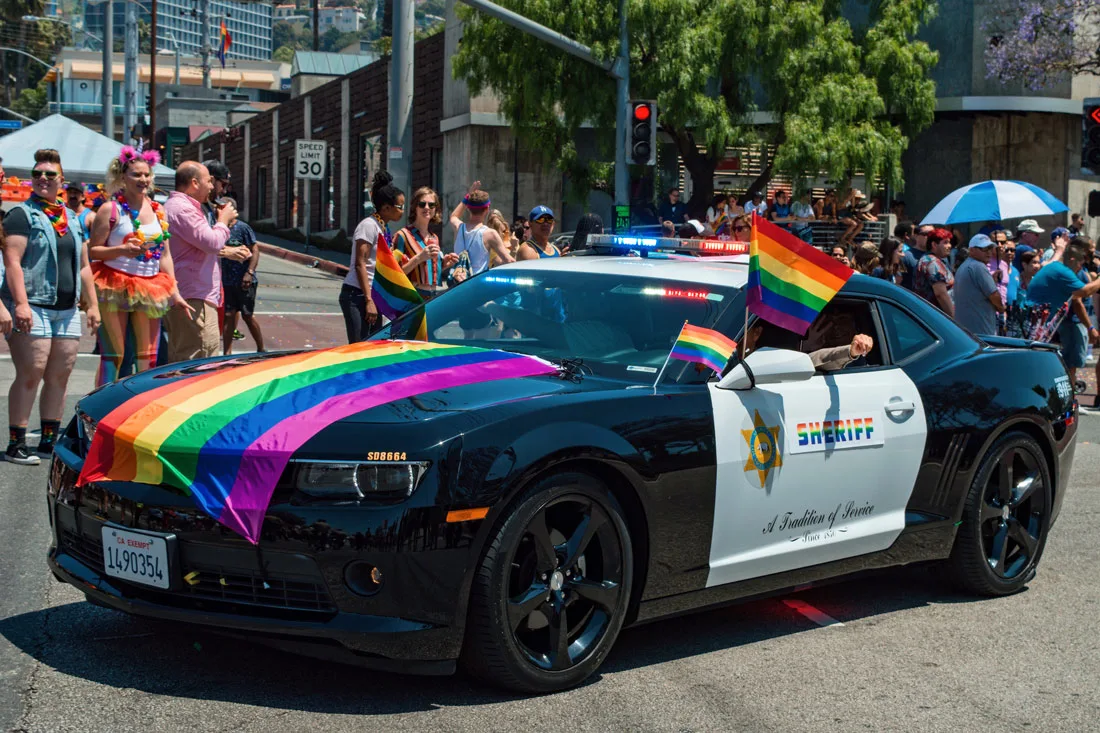 The Sheriffs car dressed in rainbow colored flags during the LA Pride Parade 2019 © Coupleofmen.com