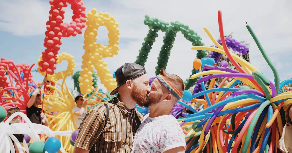 LGBTIQ+ & Gay Oregon Travel Guide Portland Pride 2019: Best of the LGBTQ+ Rainbow Celebration in Oregon