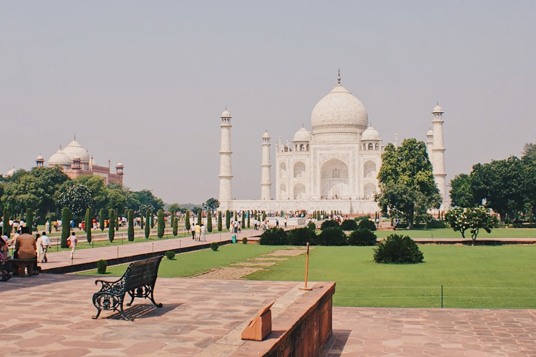 Gay Reise Indien Taj Mahal is just magical and a once in a lifetime MUST DO © Coupleofmen.com