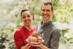 Felt Manor Galena Illinois: Gay Couple Alex & Geoff | Coupleofmen.com