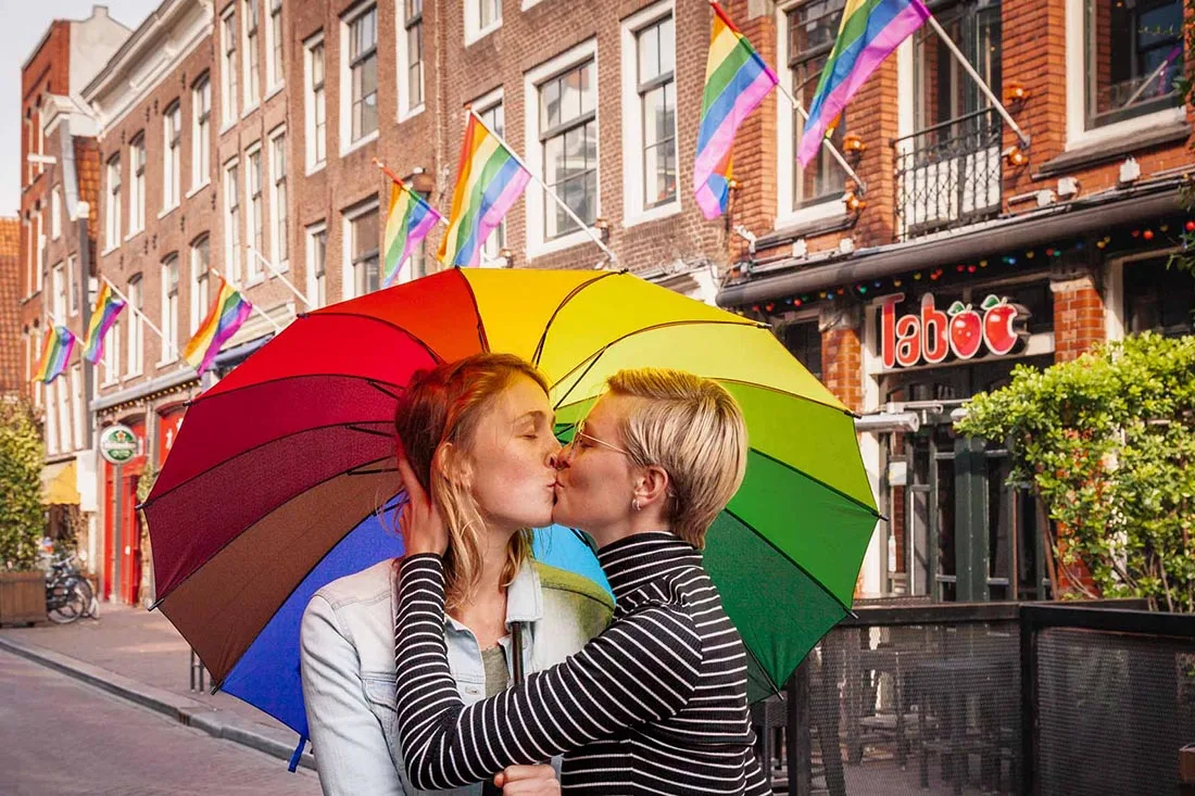Onceuponajrny Roxanne & Maartje It all started in Amsterdam - as best friends | A Lesbian Couple Story