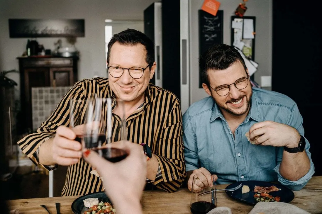 LGBTQ+ Bücher: Die Jungs kochen und backen Gay Food Bloggers Cologne Meet Torsten and Sascha, gay couple food bloggers from "Die Jungs kochen und backen"