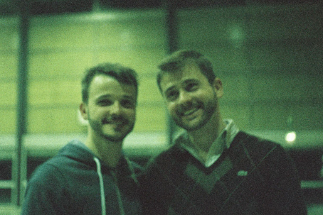 Karl and his gay brother at a Volleyball tournament © Coupleofmen.com
