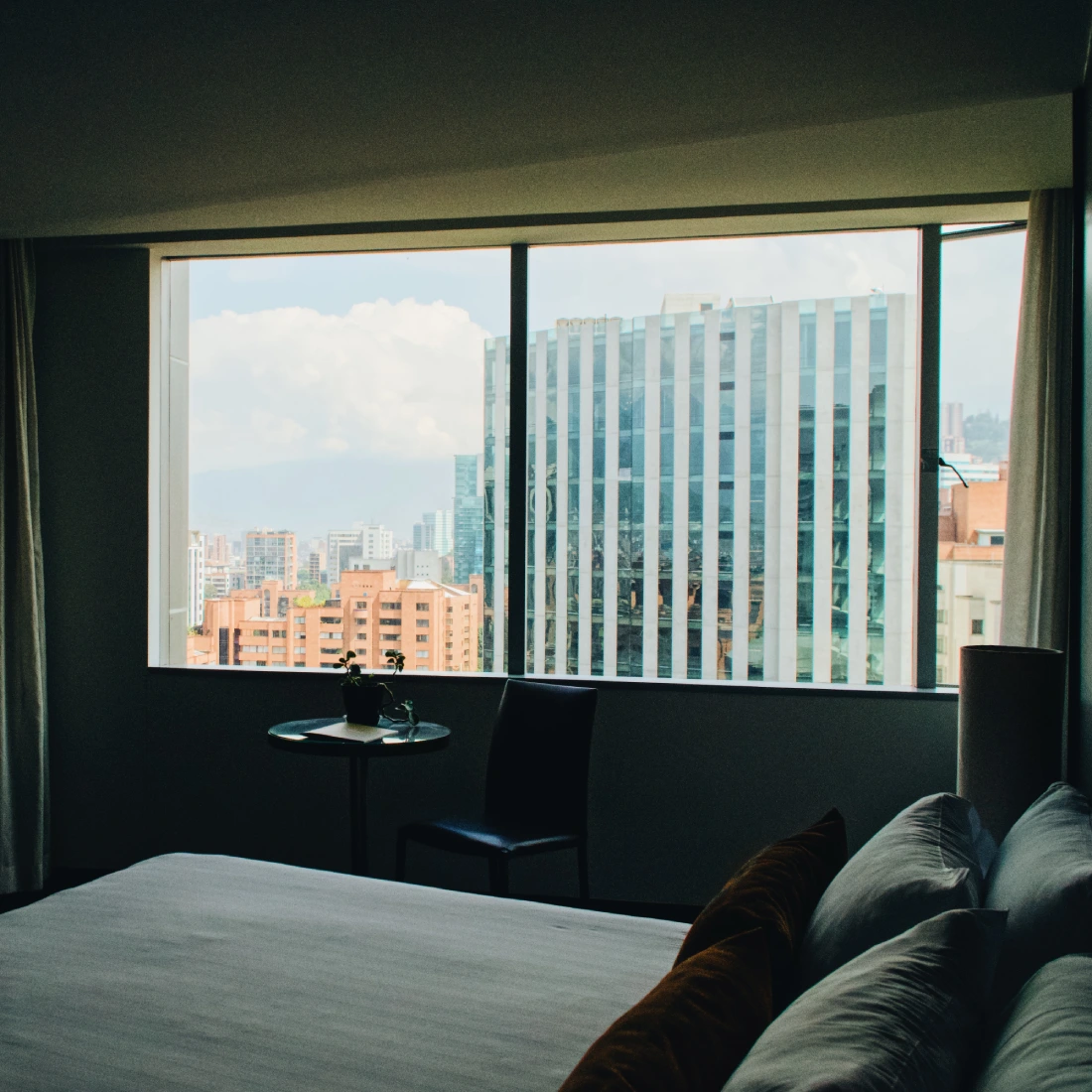 Room with a view at Hotel Estelar Milla de Oro © Coupleofmen.com