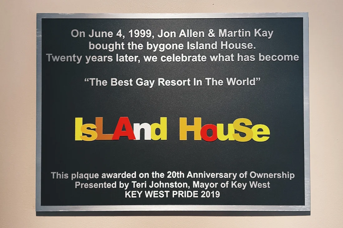 Sign at the Island House lobby: "The Best Gay Resort in the World" © Coupleofmen.com