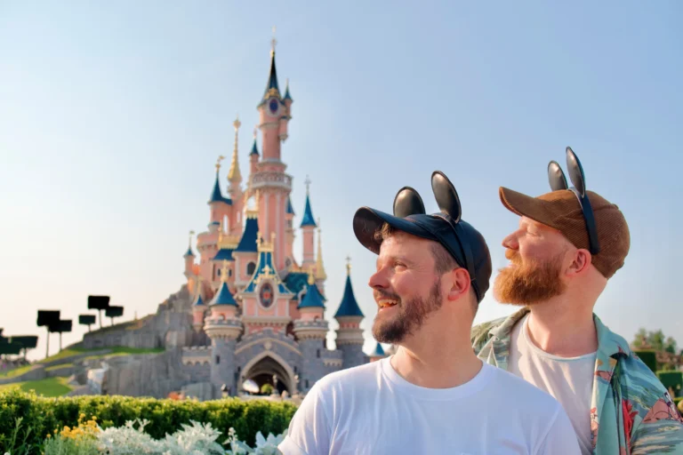 A Gay Couple of Men visiting Disneyland Paris © Coupleofmen.com