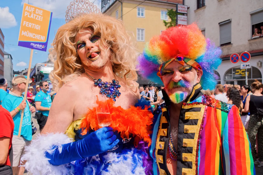 Munich, Germany. 15th July, 2017. Pride car. Today the Pride (Christopher  Street Day) took place in Munich. Several political and queer groups such  as some corporations organized it and participated. Credit: Alexander