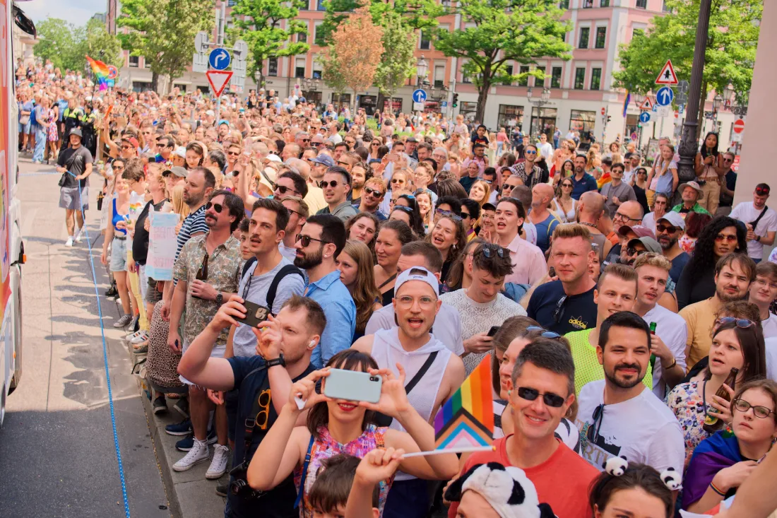 Munich, Germany. 15th July, 2017. Pride car. Today the Pride (Christopher  Street Day) took place in Munich. Several political and queer groups such  as some corporations organized it and participated. Credit: Alexander