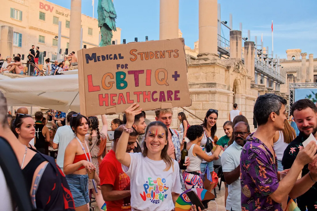 Pride Poster "Medical Students for LGBTIQ+ health care" © Coupleofmen.com