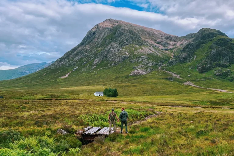 Scottish Highlands: camper van road trip of a gay couple Part 1 © Coupleofmen.com