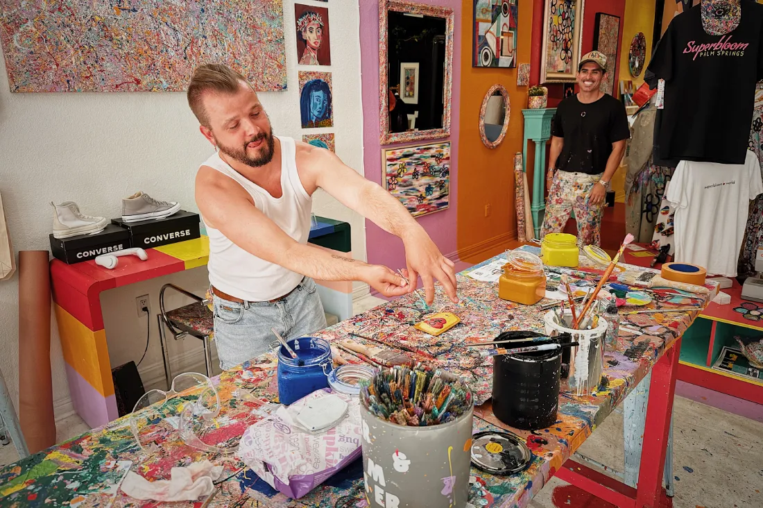 Karl being creative at Superbloom © Coupleofmen.com