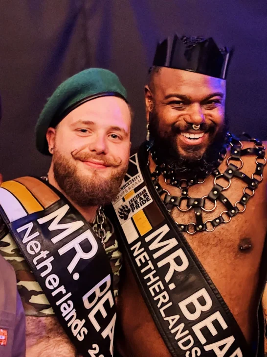 Selfie mit Mr. Bear Netherlands 2024 und 2025 &copy; coupleofmen.com Amsterdam B&auml;ren-Community