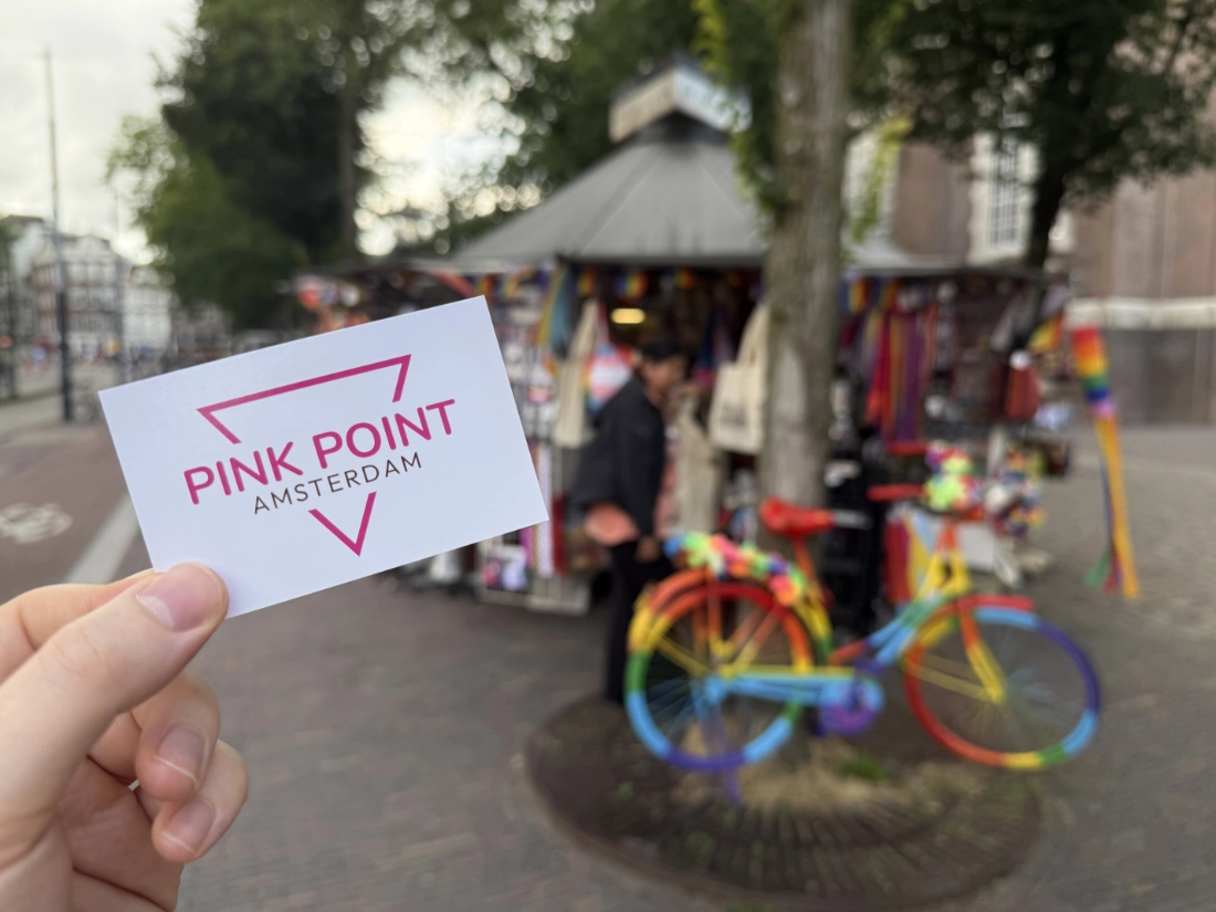 Pink Point Amsterdam next to Homomonument © Coupleofmen.com