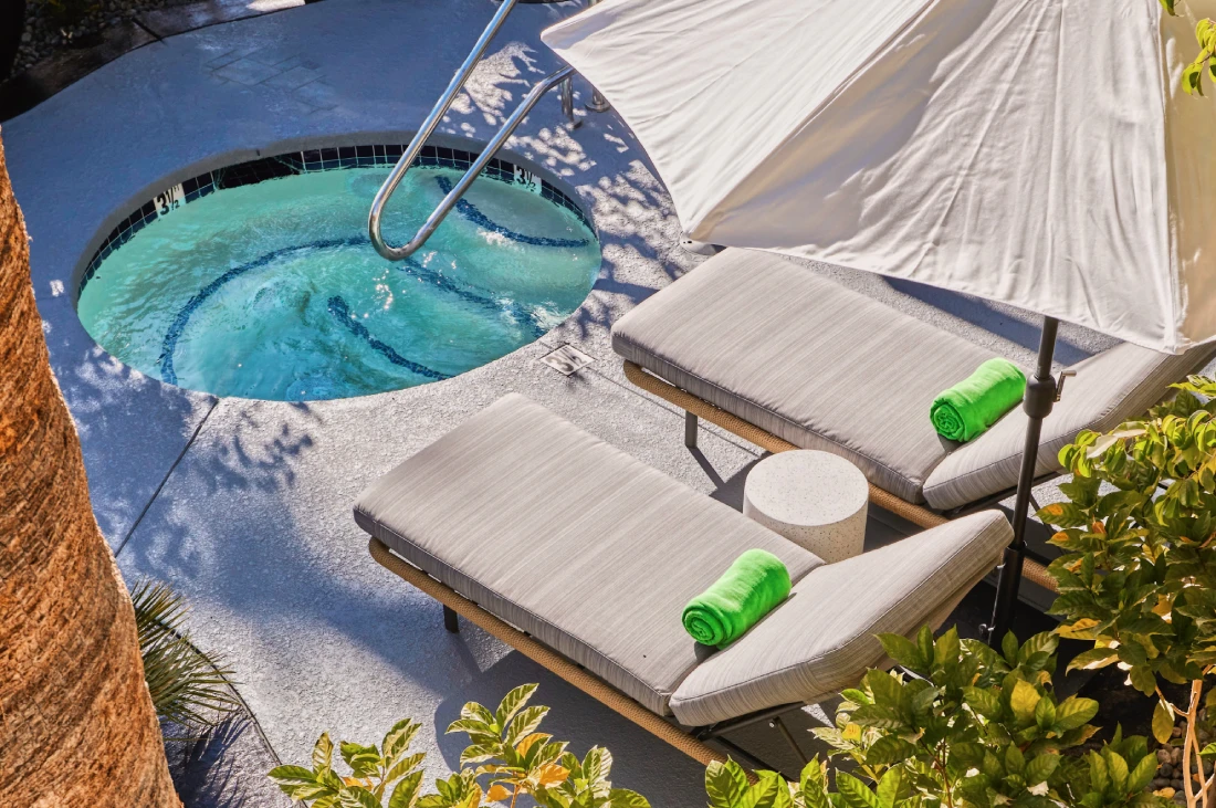 Whirlpool at the Descanso Resort in Palm Springs