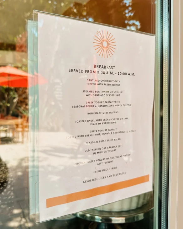 Breakfast menu of the Santiago Resort in Palm Springs © Coupleofmen.com
