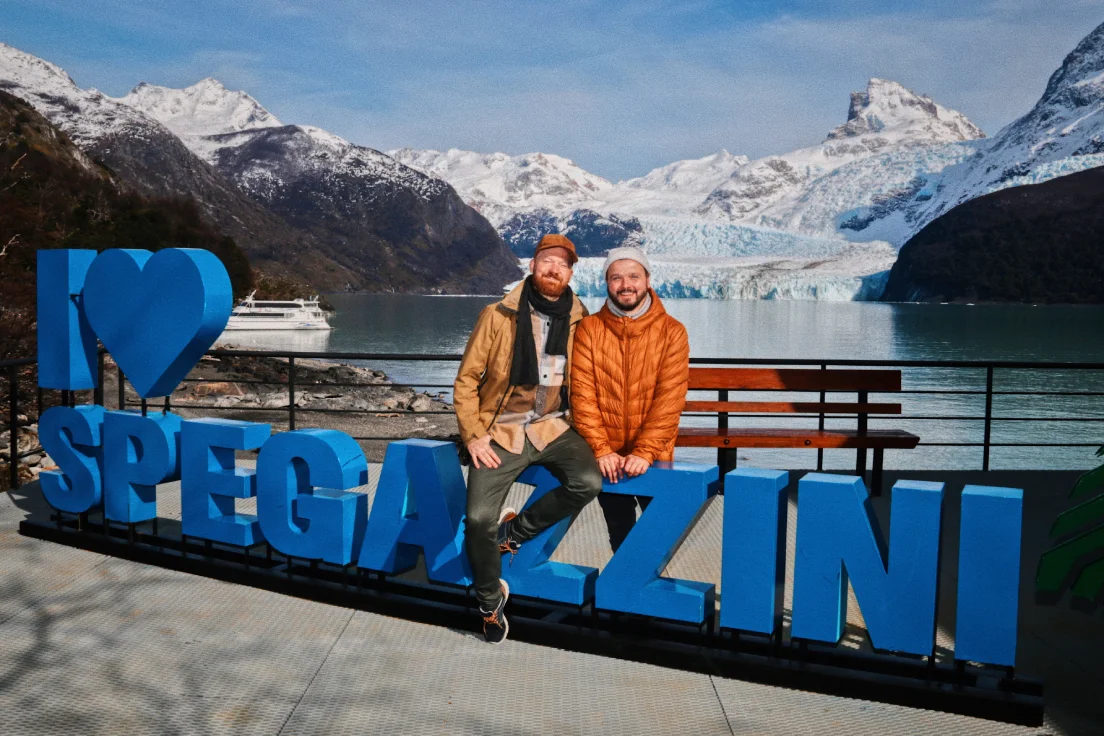 I love Spegazzini: Photo op at Spegazzini Shelter © Coupleofmen.com El Calafate gay travel