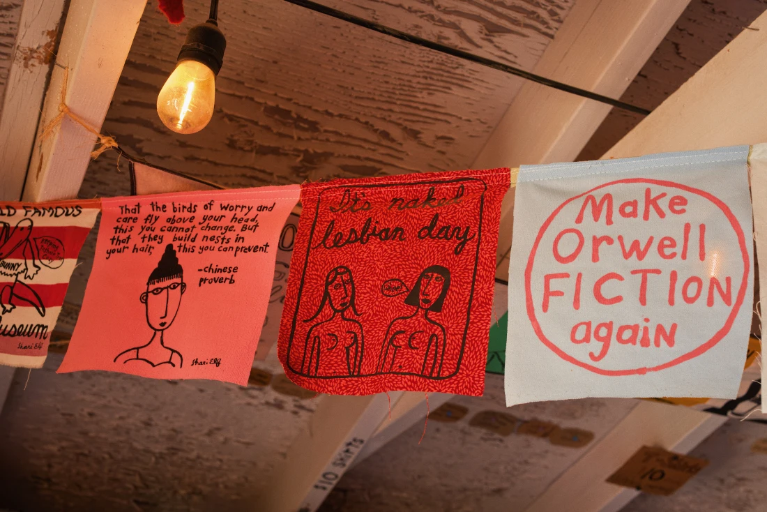 It's naked lesbian day – Queer businesses in Joshua Tree © Coupleofmen.com Gay El Dorado Oasis Yucca Valley