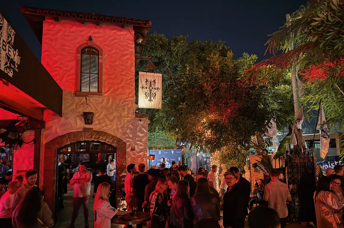 Community gathering at The Abbey in West Hollywood © Coupleofmen.com