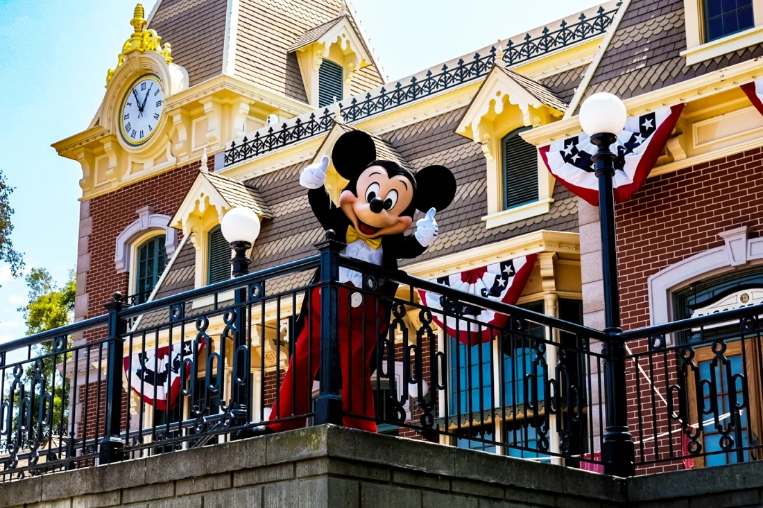Mickey Mouse greeting Disneyland Anaheim guests © Coupleofmen.com