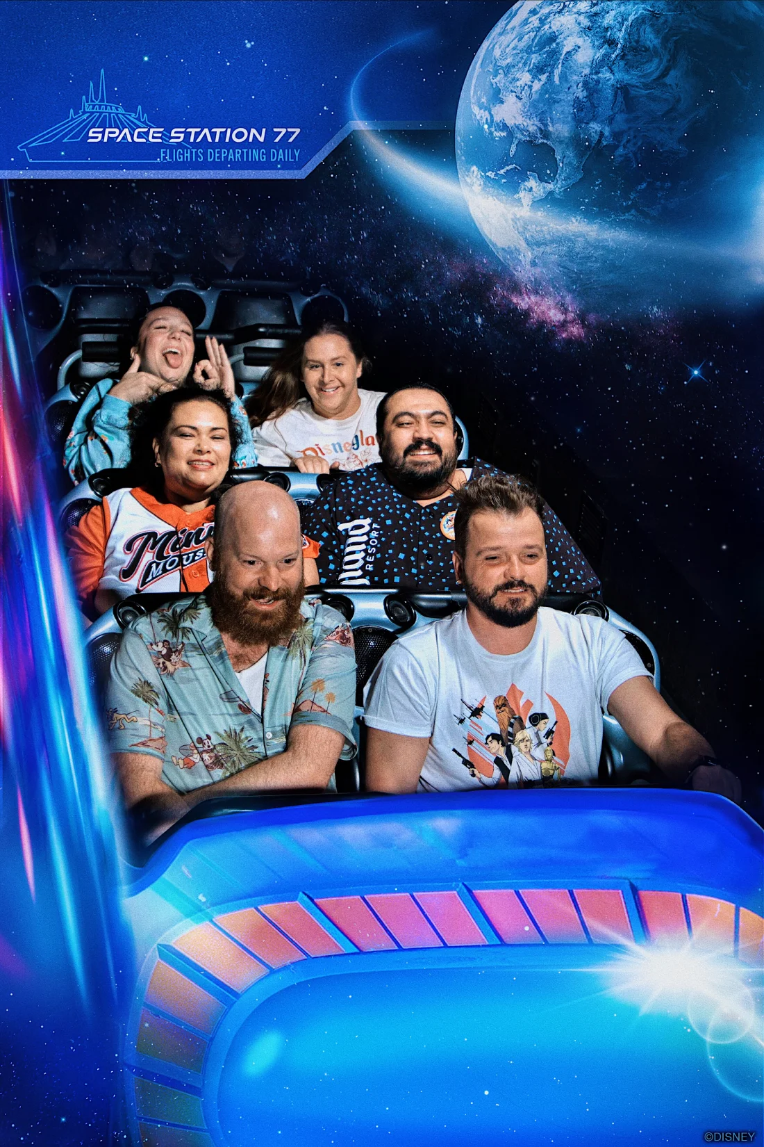 Eine unserer liebsten Thrill-Achterbahnen: Space Mountain im Disneyland Anaheim © Coupleofmen.com