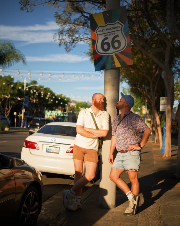 Photo memory with a sign of the "old" Route 66 in West Hollywood © Coupleofmen.com