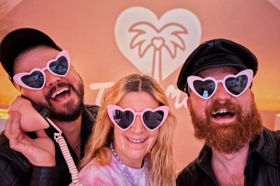 Photo fun with the hotel staff, the amazing people working at Trixie Motel&nbsp;&copy; Coupleofmen.com