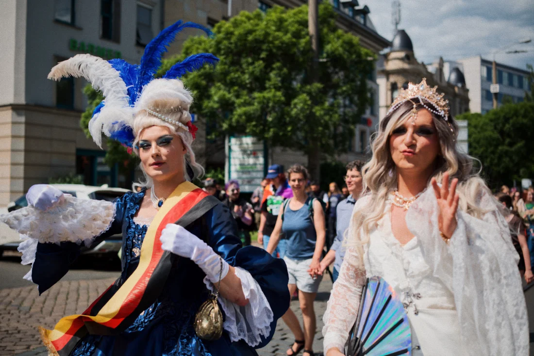 Drag Queens beim CSD in Dresden © Coupleofmen.com