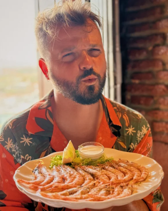 A plate full of fresh sea food, just for Karl &copy; Coupleofmen.com