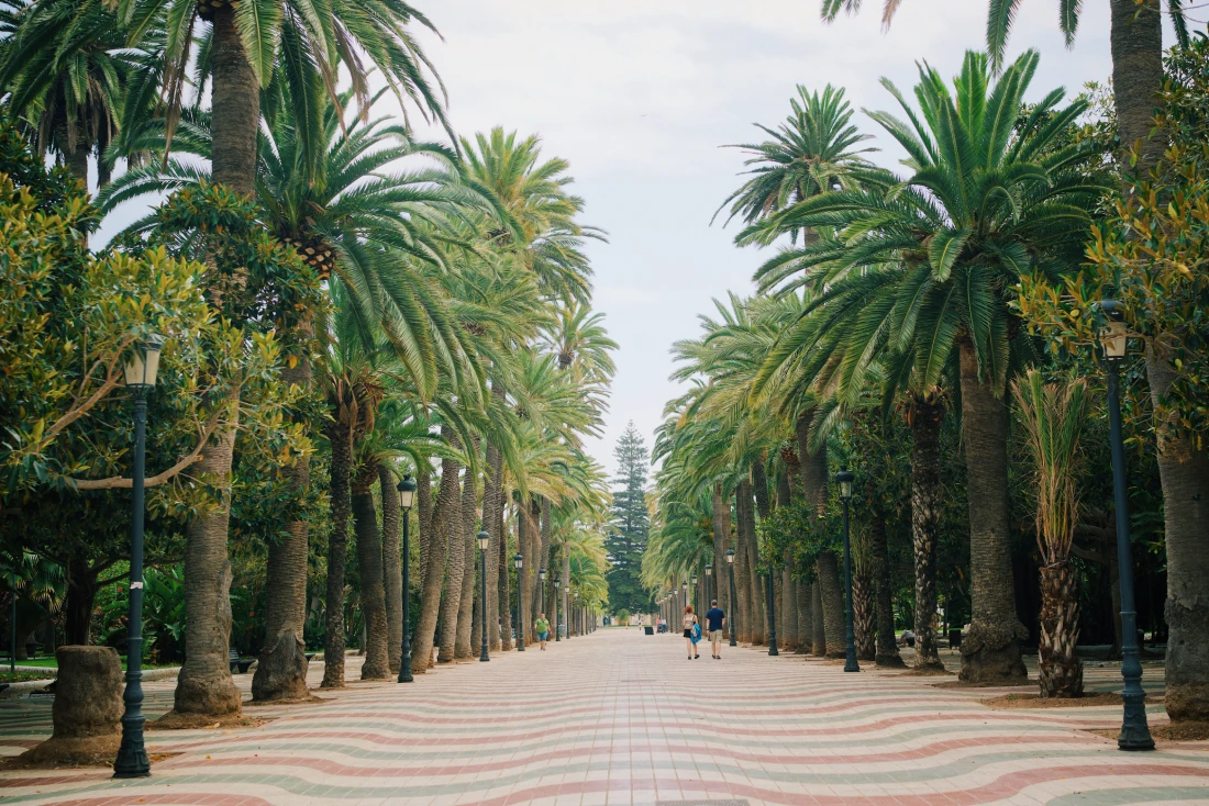 Cooling down during our lunch break at Parque de Hernández in Melilla &copy; Coupleofmen.com