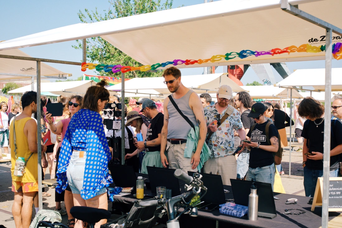 Substance Lab stand at the Queer Market XXL © Coupleofmen.com