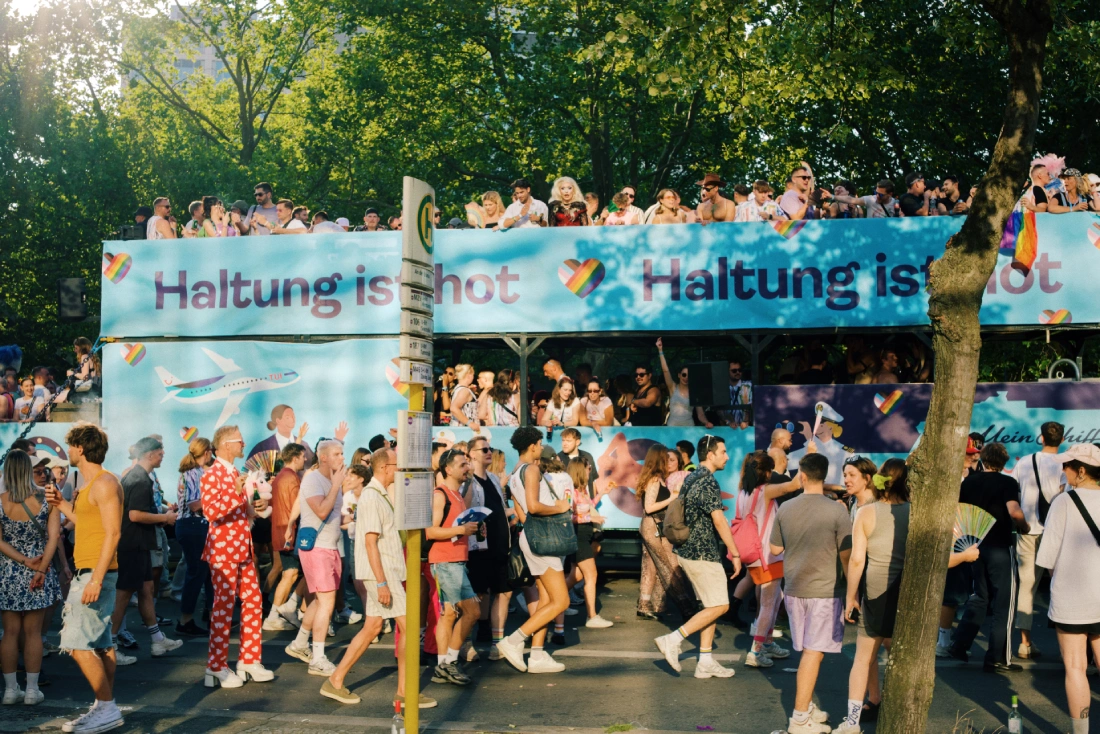 Haltung is hot! TUI Cruises Berlin Pride truck